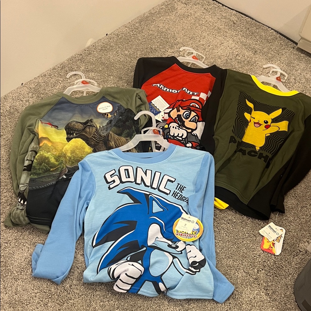 Boys size 8- lot of 4 pajamas set- Mario, Dinosaurs, Sonic, Pokémon